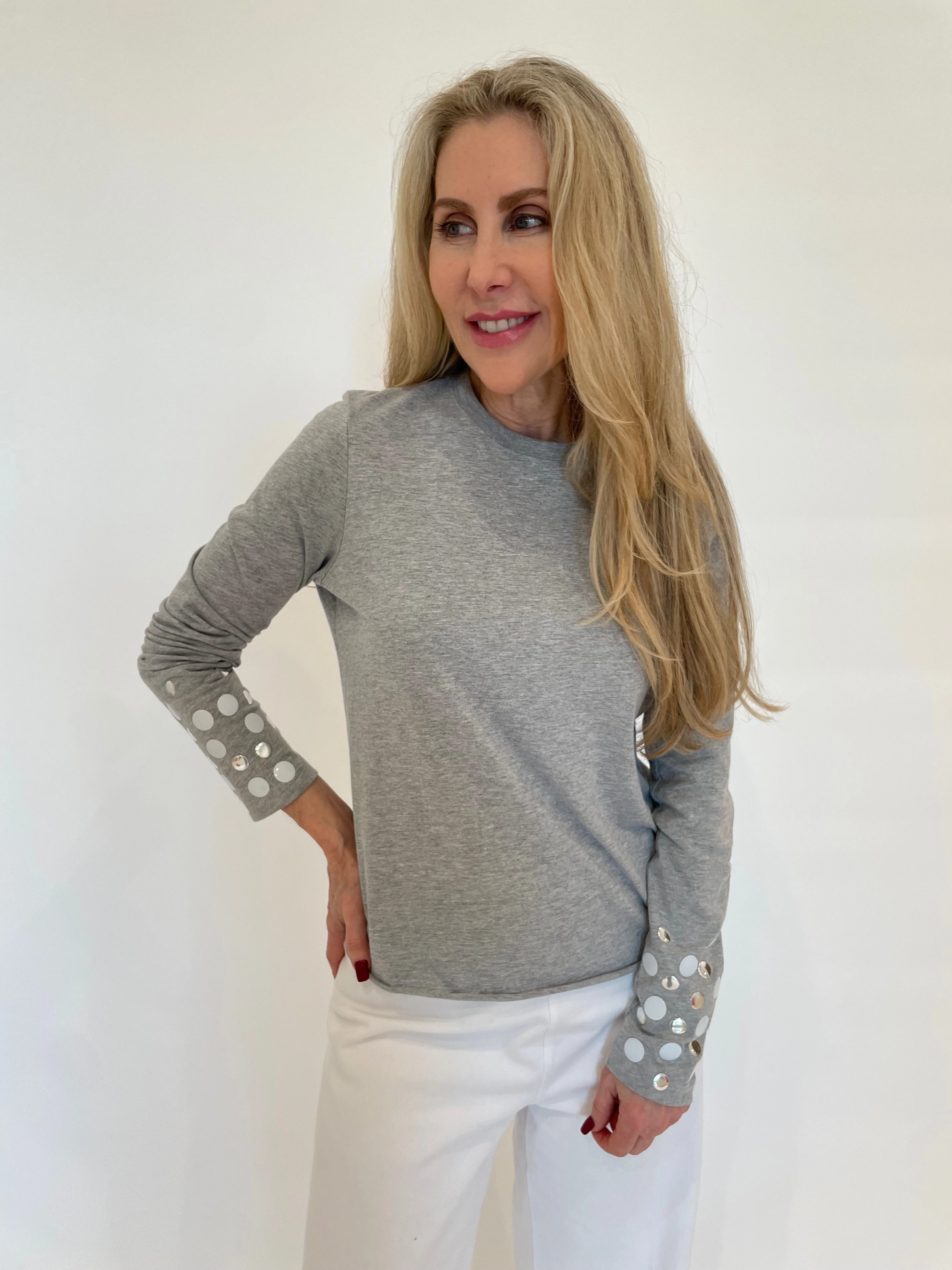 Stud T- Shirt - Grey/White Comfy Design