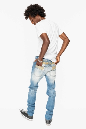 SKINNY JEAN IN BLUE 5D LIGHT WASH EMBELLISHED WITH AURUM CRYSTALS Sustainable Beach Day Relaxed Style City Walk Trend Setter