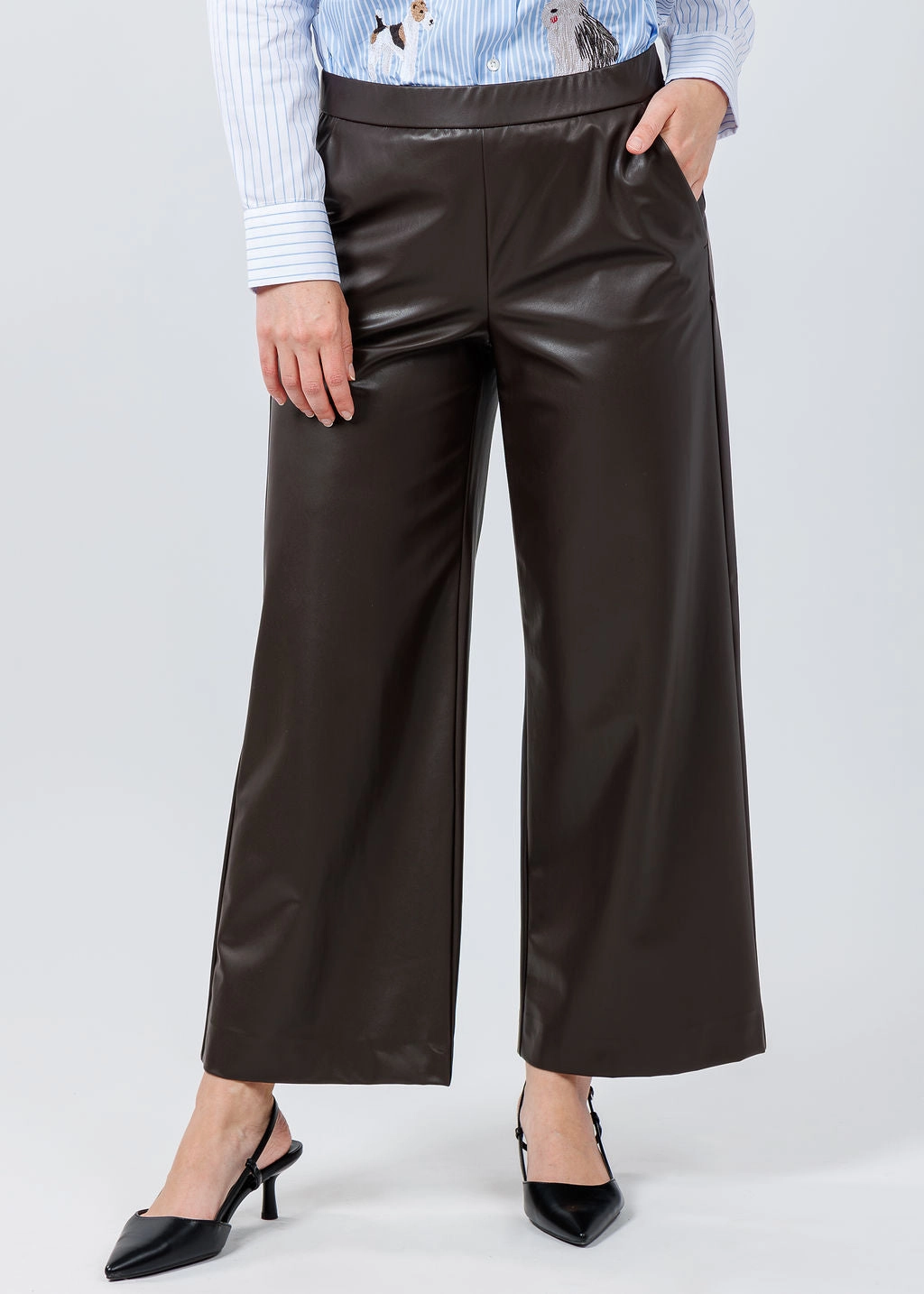 Comfy Cut Free Movement Palina 6/8 Vegan Leather Culotte Pants - Tabak