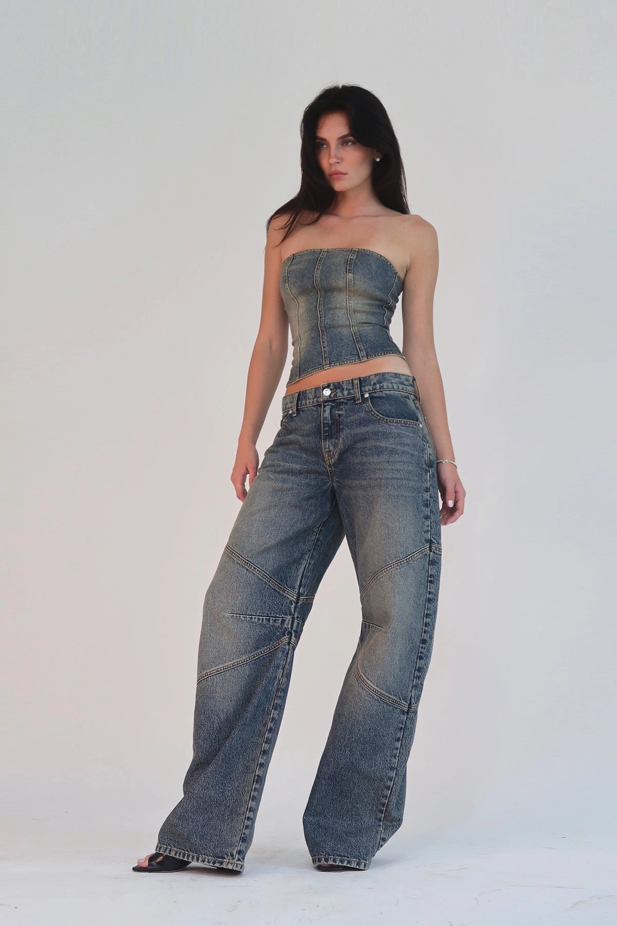 Lightweight Weave Flexibility Built-In The Jet Jean / G-6
