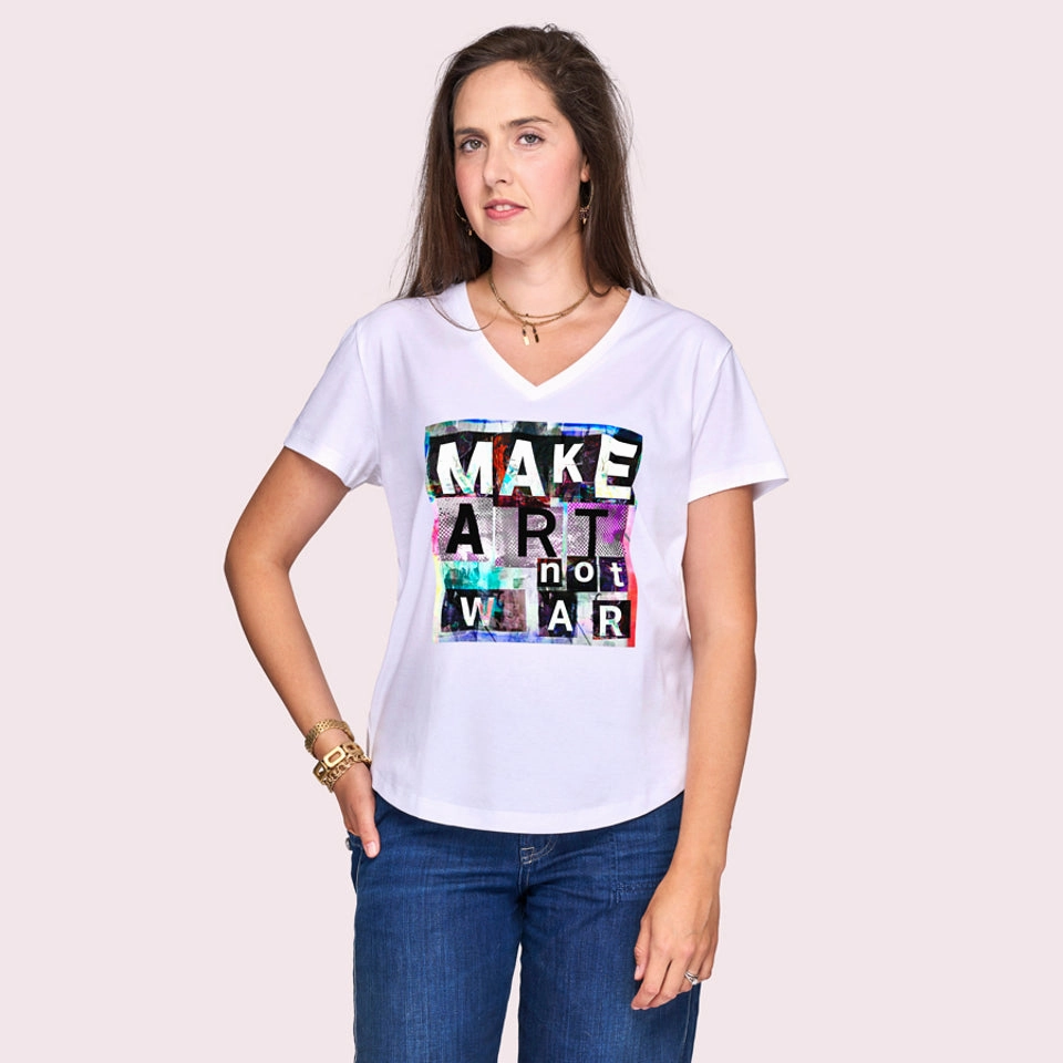 Sleek Silhouette Flexible Material The Viv T-Shirt - Make Art Not War