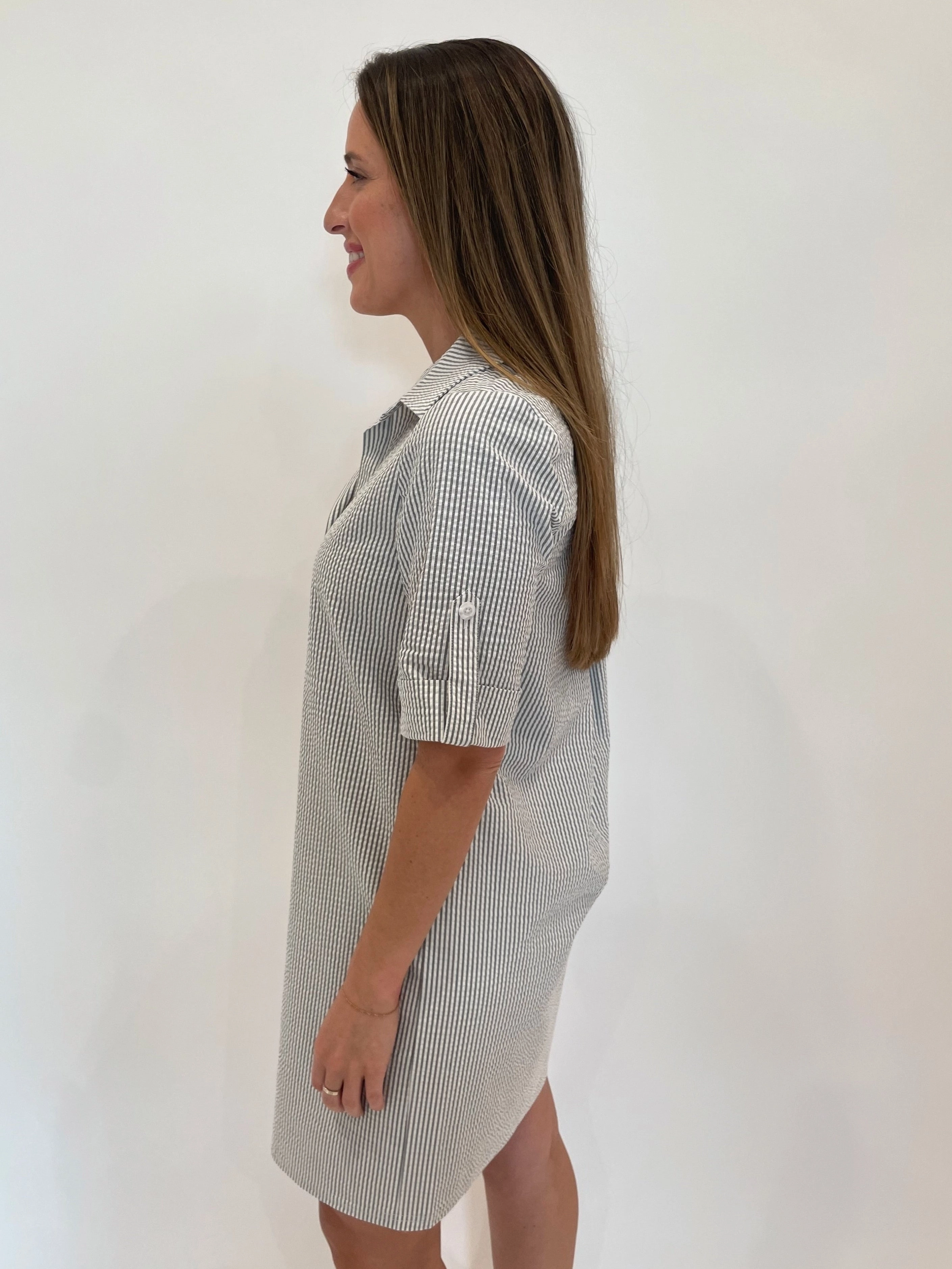 Ryan Collared Dress - Black Stylish and Simple SeamlessConstruction