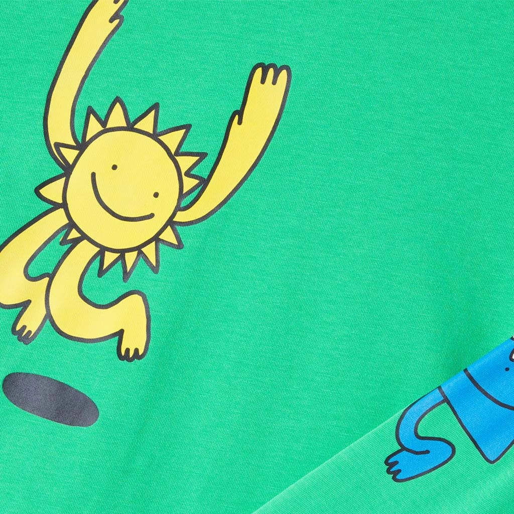 Smart Casual Look Stella McCartney Kids Earth Characters Print T-shirt